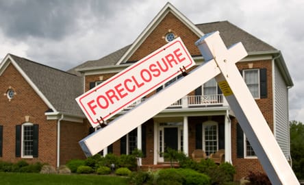 How to find foreclosure listings